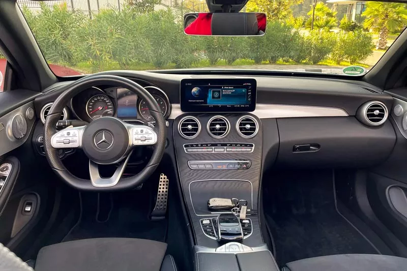 Mercedes C 300 салон