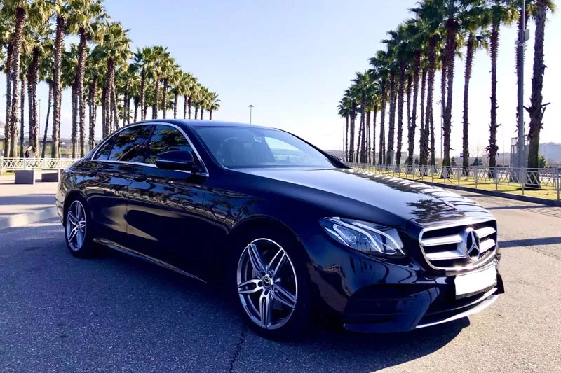 Аренда Mercedes E 200 без водителя в Сочи
