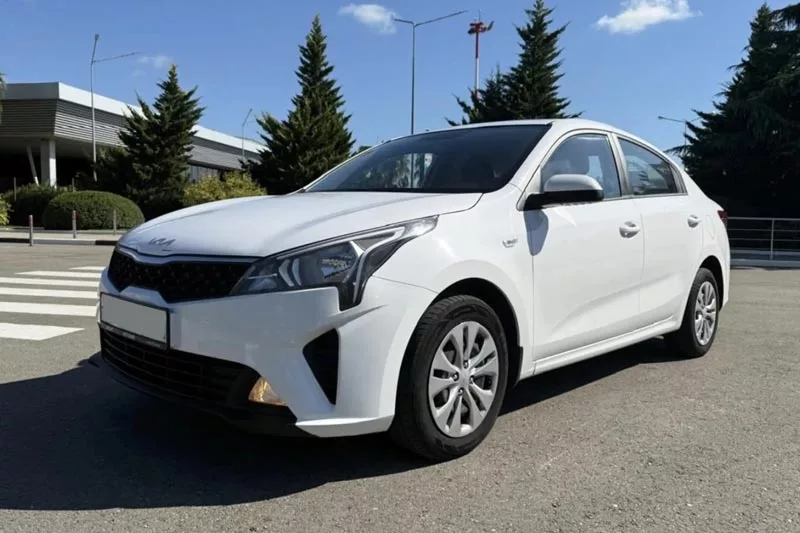 Аренда Kia Rio без водителя в Сочи